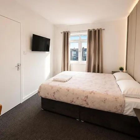 Hotel The Longlands *